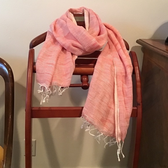 Santa Fe Red & White Linen Scarf/Wrap70” x 42” - Picture 4 of 7